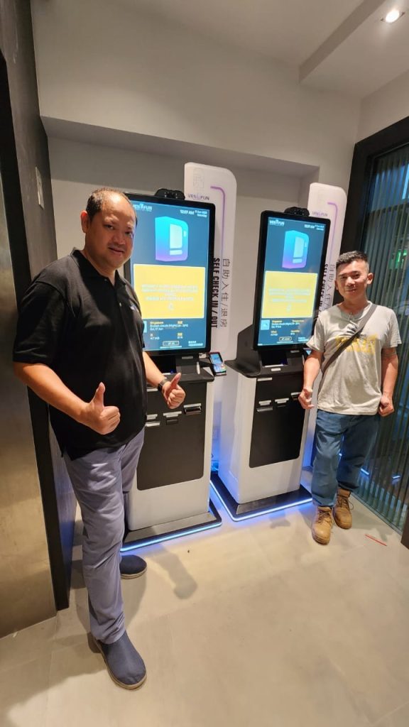 Vendfun Self Check-In kiosk showing hotel kiosk ROI payback in months